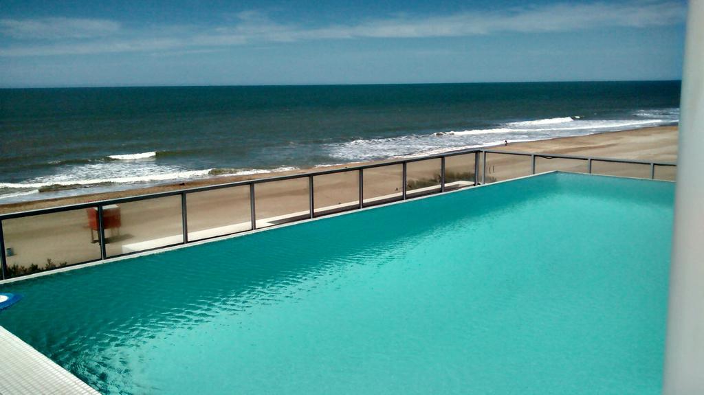 Eighteen Apartments Villa Gesell Buitenkant foto
